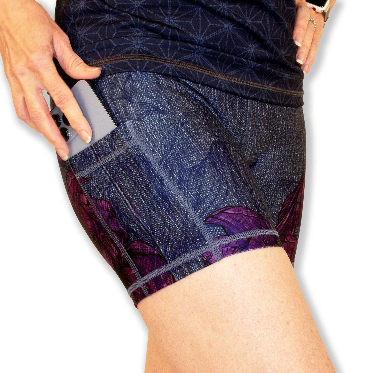 Iris 4" Shorts